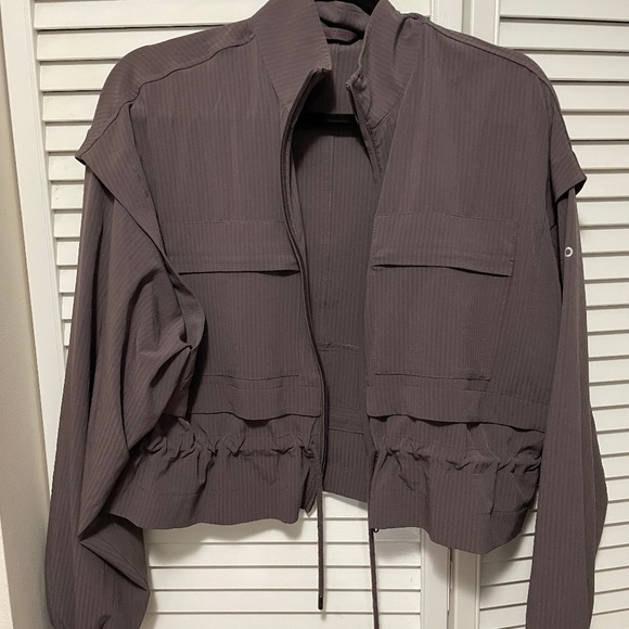 ALO Yoga Jackets & Blazers - BRAND NEW/NEVER WORN ALO Ready Set Jacket Size S in Raisin